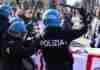 Comprensione o fermezza, destra e sinistra divisi. Chi rompe pagherà ed arrivano a Milano i cinquecento della Folgore
