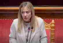 Meloni a Bari per record governo, “Noi alleati per qualcosa, non contro qualcuno” Meloni