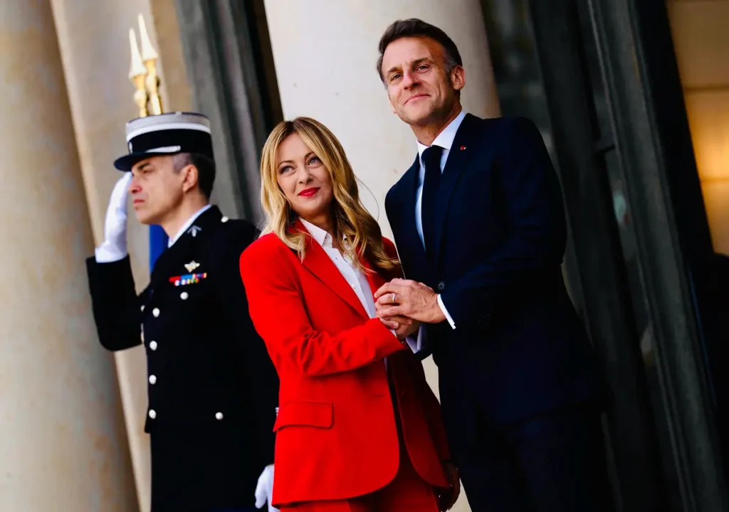 Ciao Donald! Sottobraccio a Macron: “President Meloni attends conference on maritime navigation through the Strait of Hormuz” 1 Ciao Donald! Sottobraccio a Macron: “President Meloni attends conference on maritime navigation through the Strait of Hormuz”
