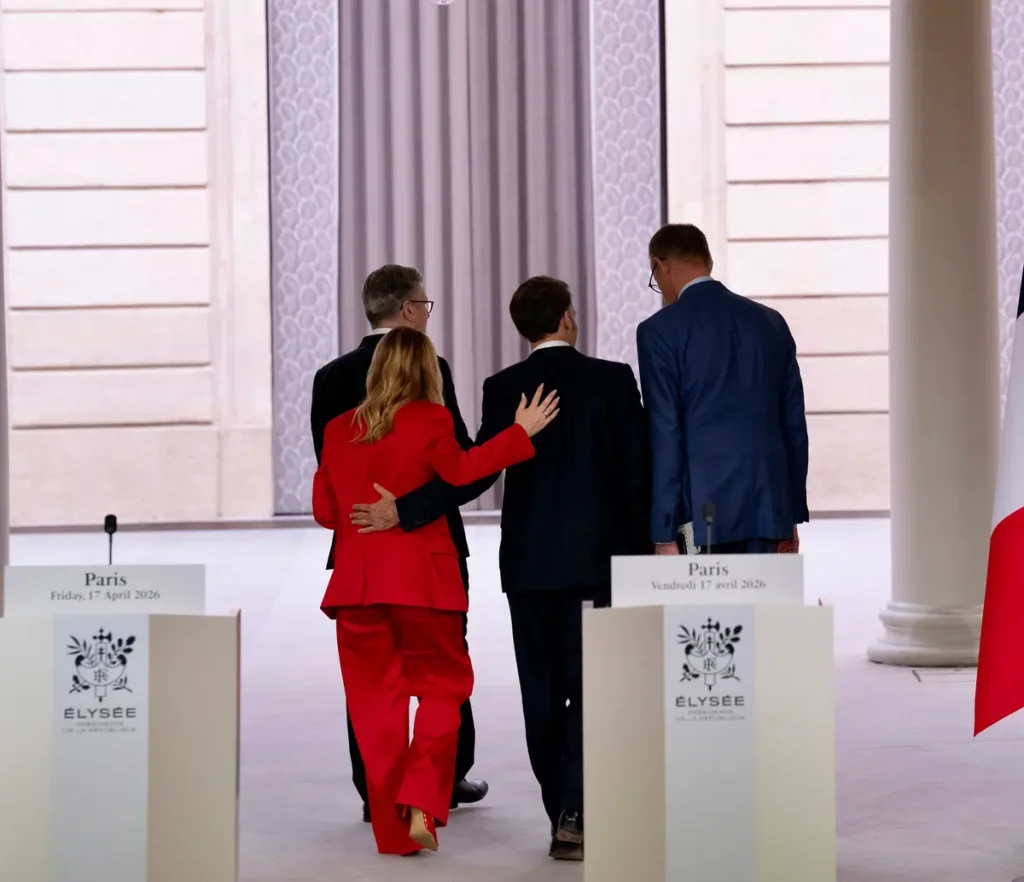 Ciao Donald! Sottobraccio a Macron: “President Meloni attends conference on maritime navigation through the Strait of Hormuz” 3 Ciao Donald! Sottobraccio a Macron: “President Meloni attends conference on maritime navigation through the Strait of Hormuz”